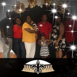 Meet your Posher, Nella angela